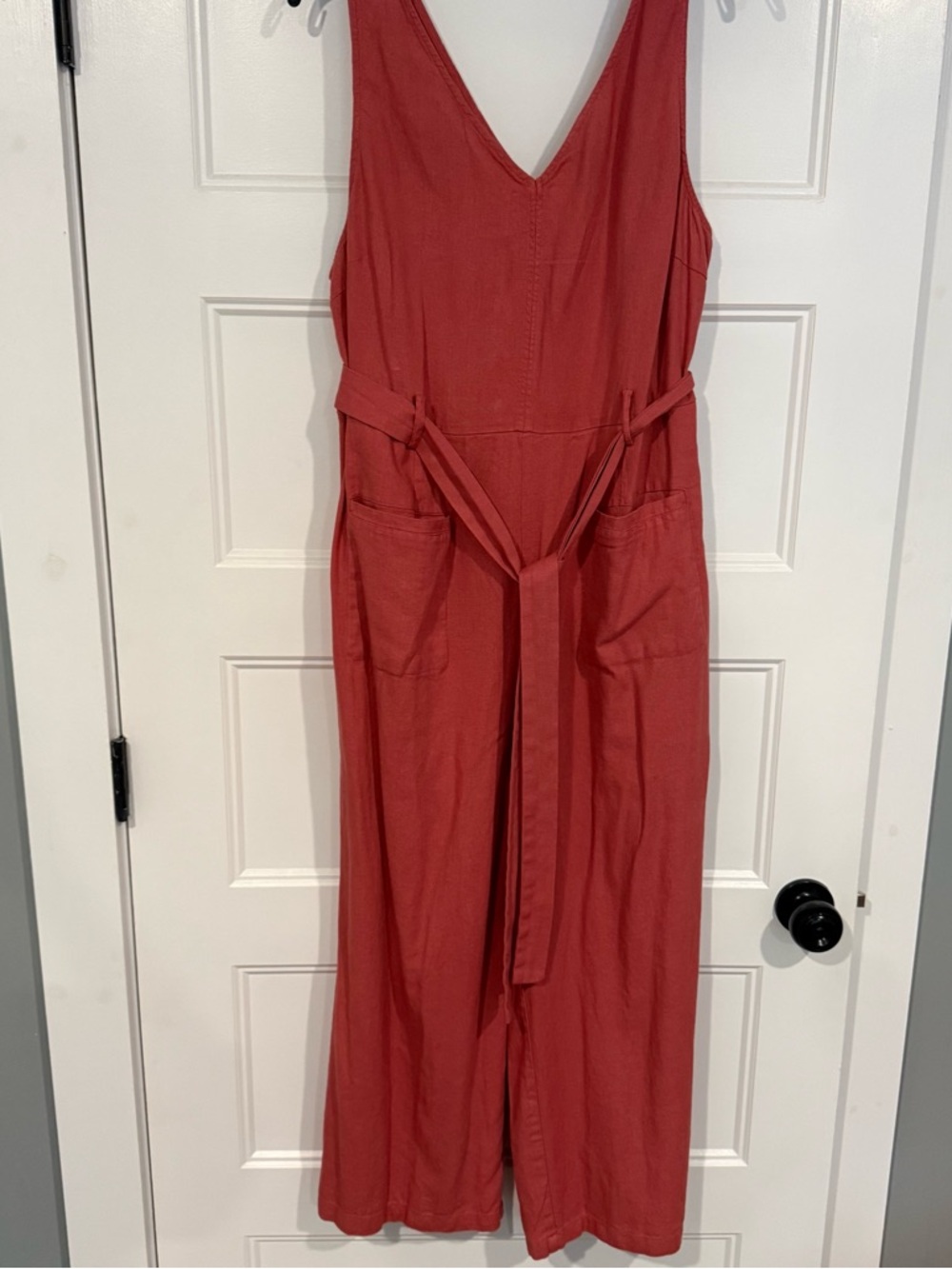 dip Red Sleeveless V-Neck Linen Jumpsuit with Belt